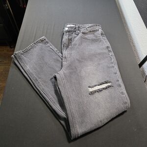 BP Stylish Women's Straight Leg Lightly Distressed Dad‎ Jeans in Gray, Size 31